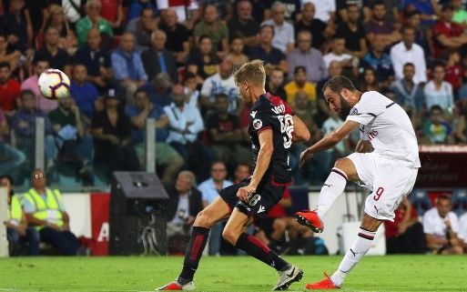  AC米兰凭借定位球战术取胜，托纳利直接任意球破门制胜