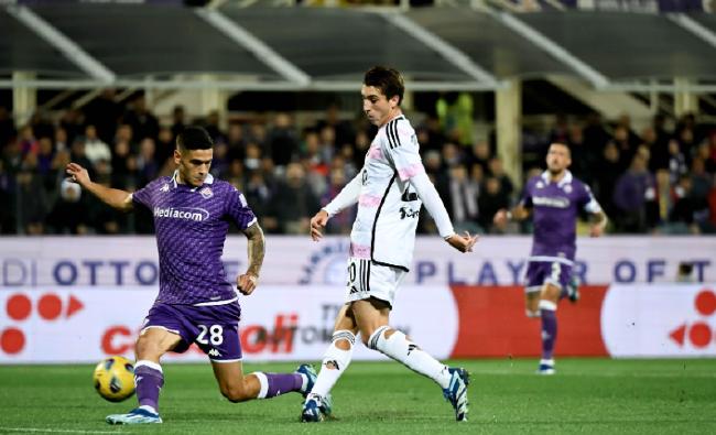  尤文图斯主场闷平佛罗伦萨，弗拉霍维奇中框错失制胜良机