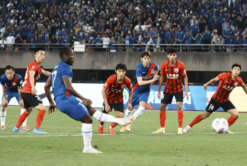  伯恩利主场固若金汤，密集防守令强敌无功而返